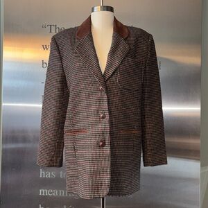 Houndstooth Patterned Fabric